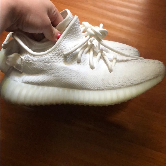 🚫SOLD🚫Adidas Yeezy - Picture 4 of 8